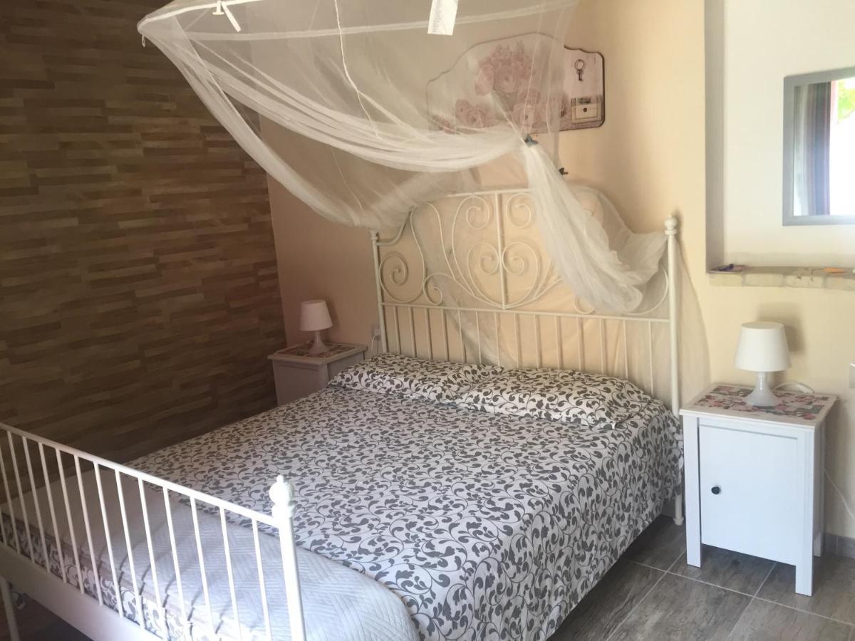 B&B Da Manu Монсеррато Екстер'єр фото